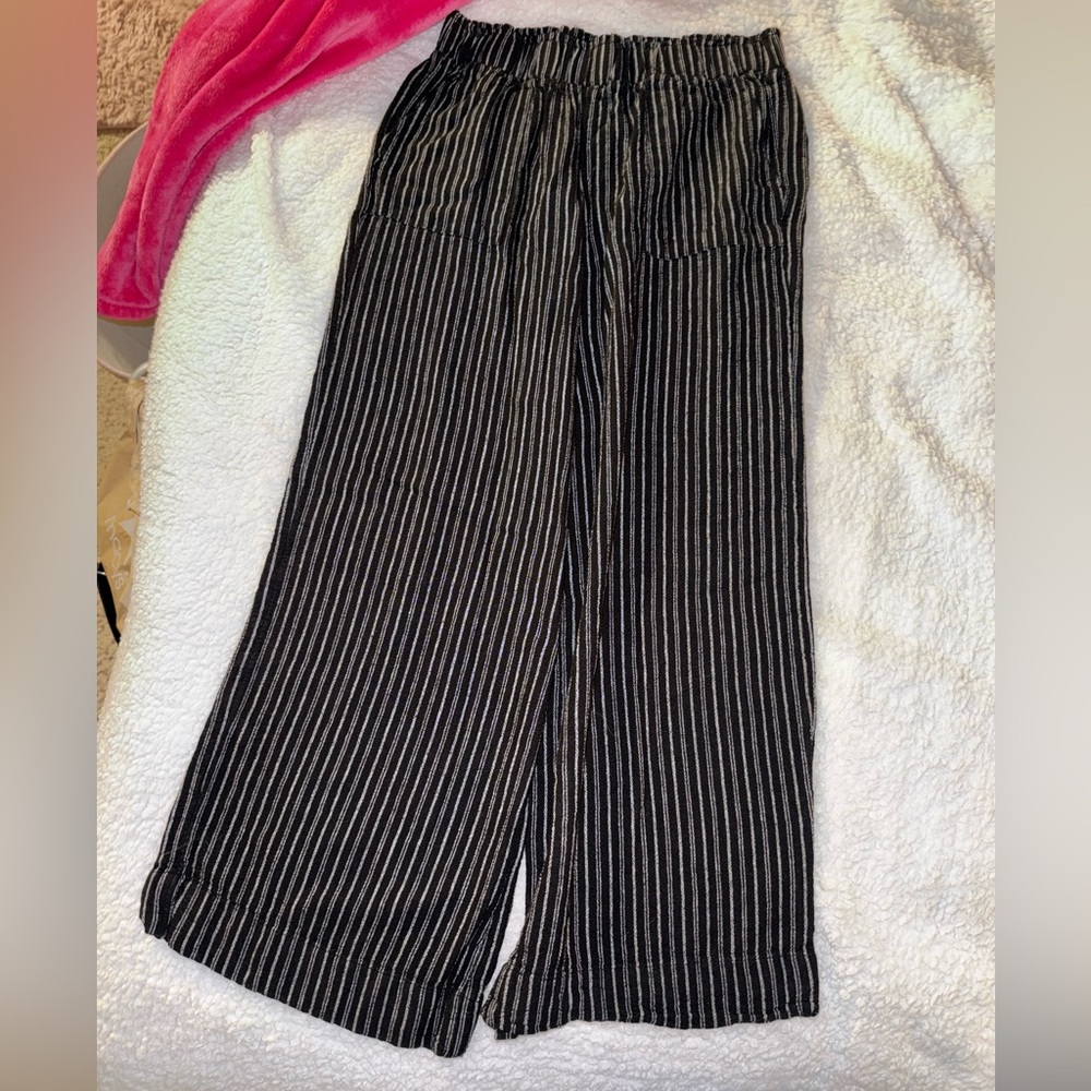 Wide leg pin striped linen style pant
